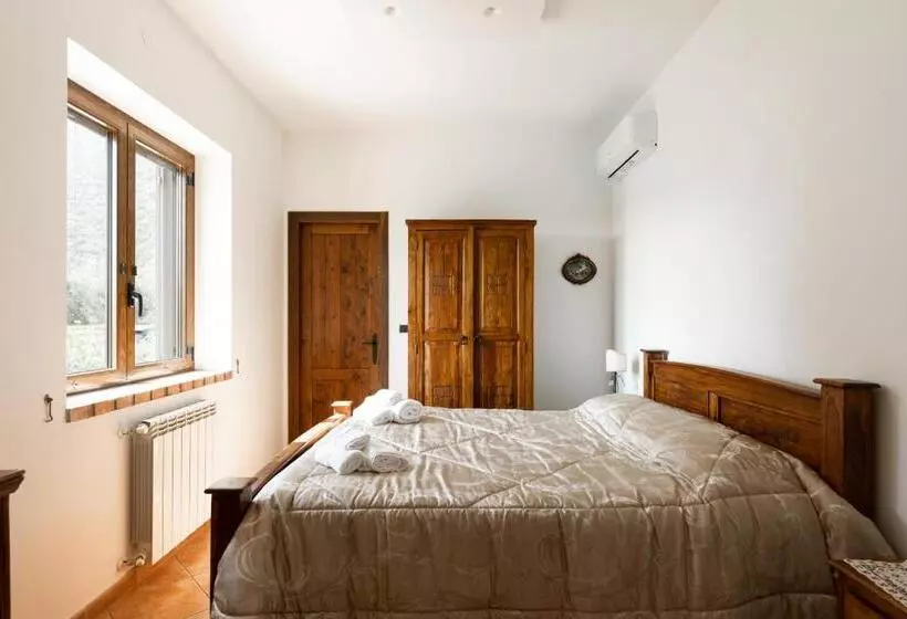 Hotelli Agriturismo Le Ghiandaie