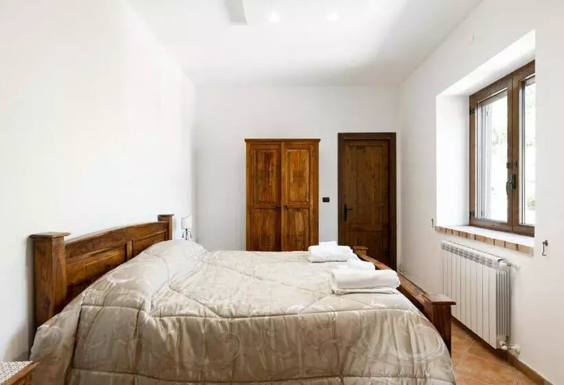 Hotelli Agriturismo Le Ghiandaie