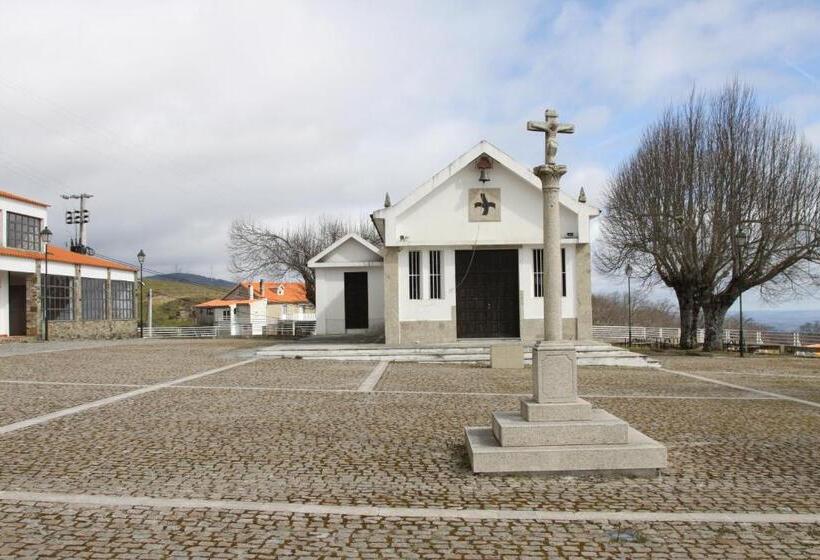 Отель Alojamento Rural De Covelas