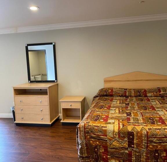 ホテル El Rey Inn