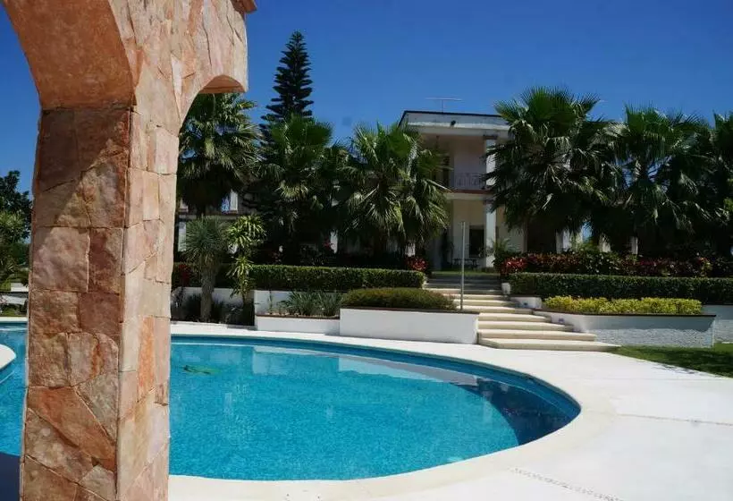 Finca Garullo Hotel Boutique