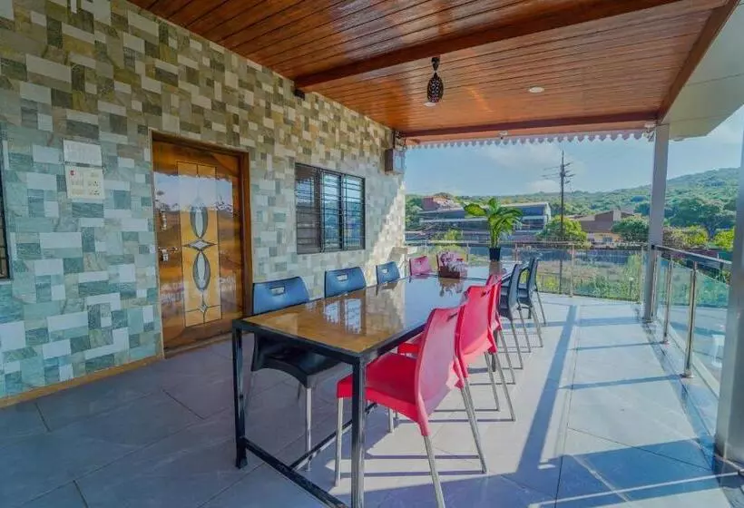 ホテル Lingmala Greens Villa