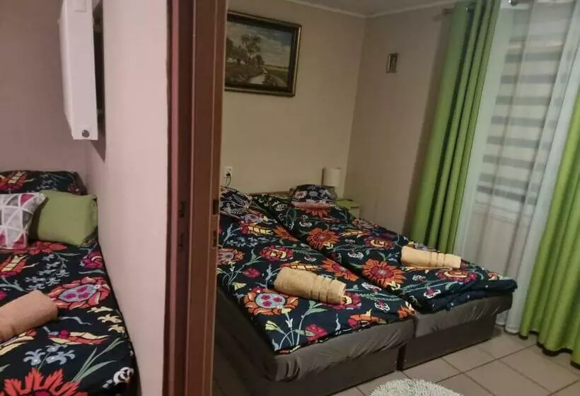 Hotelli Ranczo Róż Wi Ta