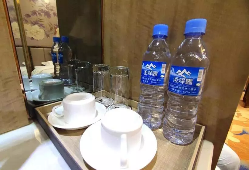 Hotelli Zhangye Kai Rui