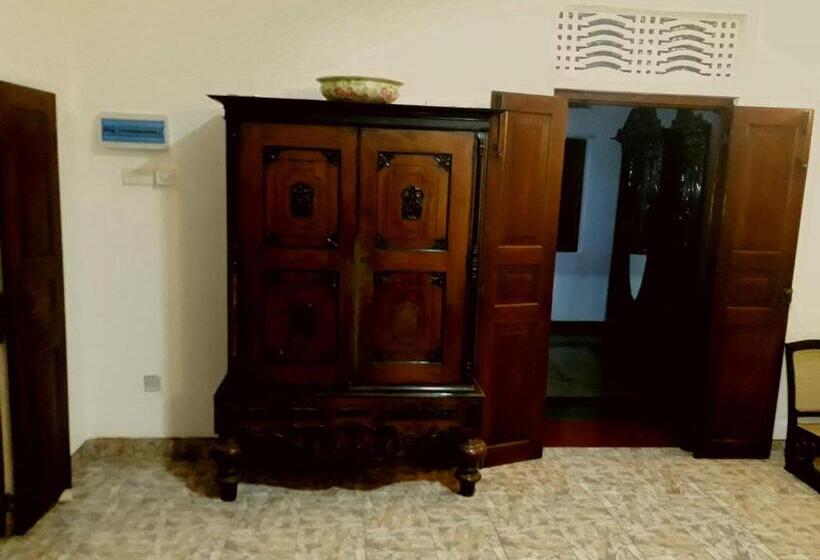 پانسیون Cinnamon Estate Villa