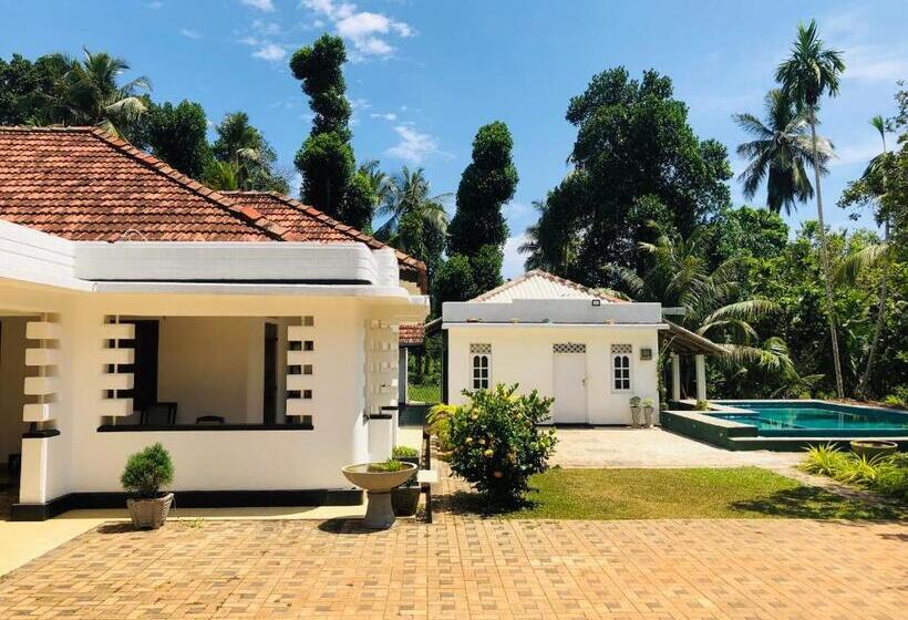 پانسیون Cinnamon Estate Villa