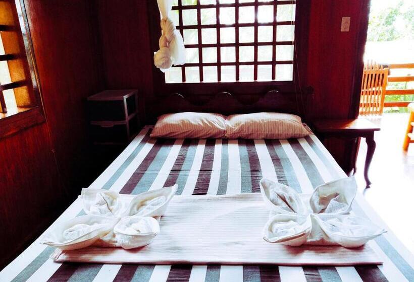 ペンション Victordelia Hilltop Hostel