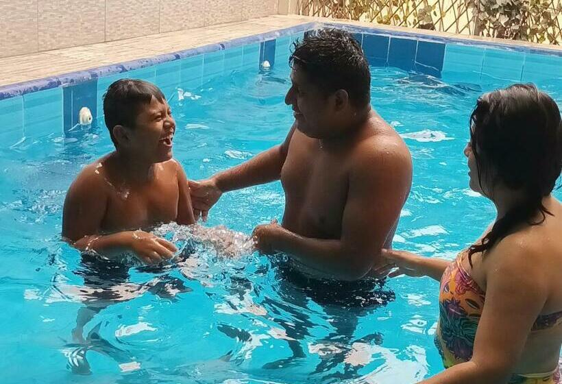 ペンション Fel Peru