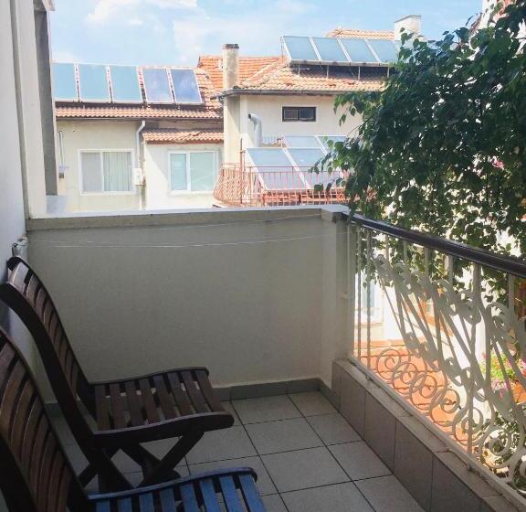 펜션 Guest House Barbov