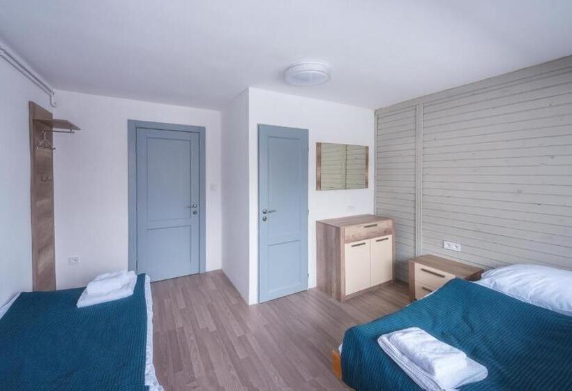 Panzió Guesthouse Yes In Bodice