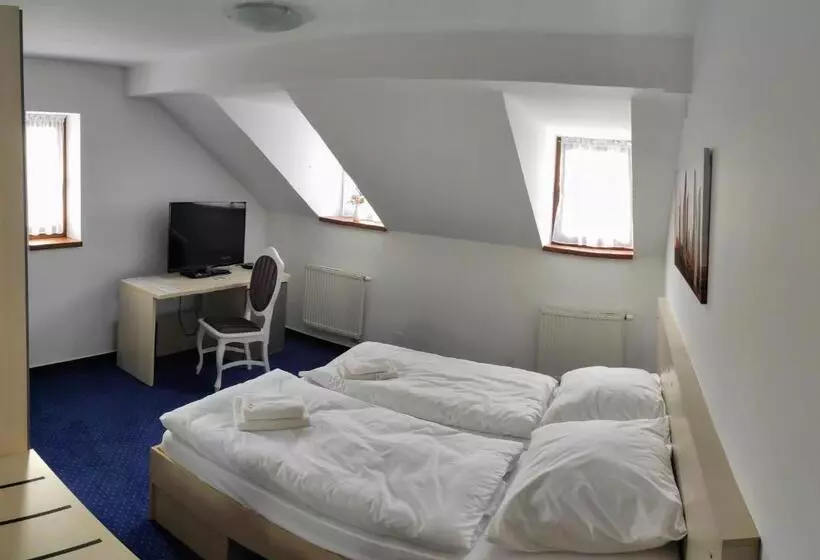 Majatalo Penzión žabokrek U Hoffera