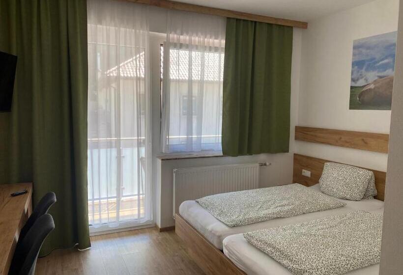 Pension Kinzl Mit E Ladestation