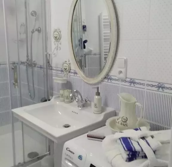 Aamiaismajoitus (B&B) Lomnice Nad Popelkou