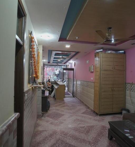 ホテル Nandi Mahadev By Wb Inn