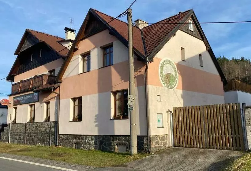 ペンション Penzion Pod ždánovem