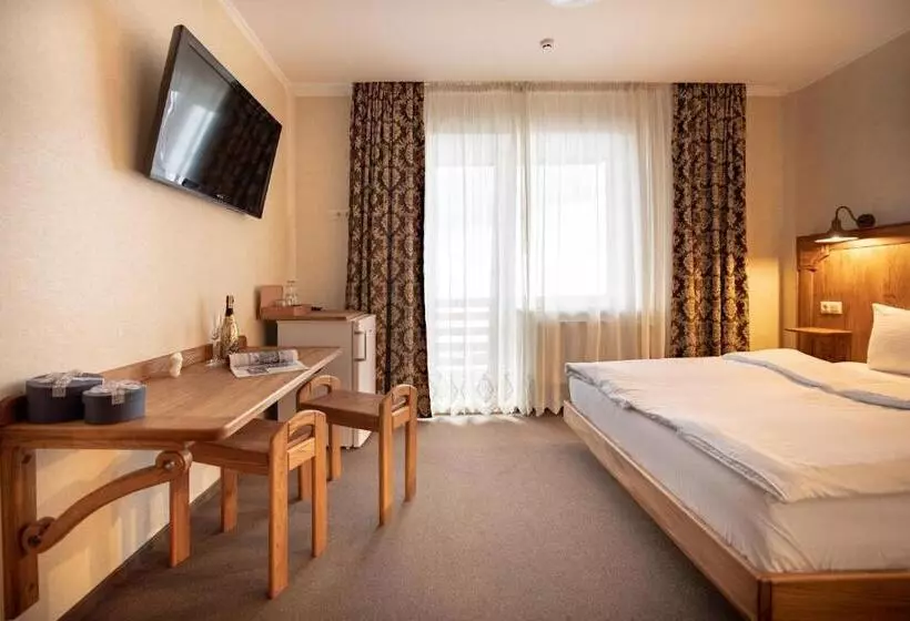 Private Rooms In Hotel 3 поверх