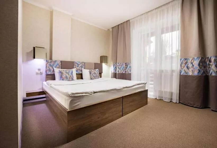 Private Rooms In Hotel 3 поверх