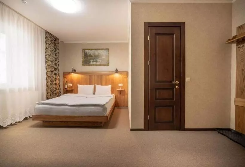Private Rooms In Hotel 3 поверх