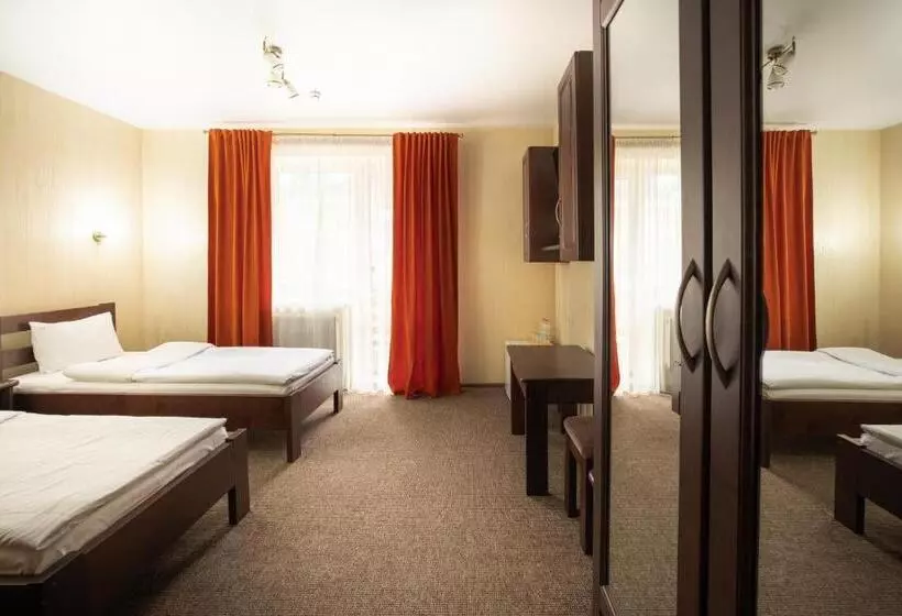Private Rooms In Hotel 3 поверх