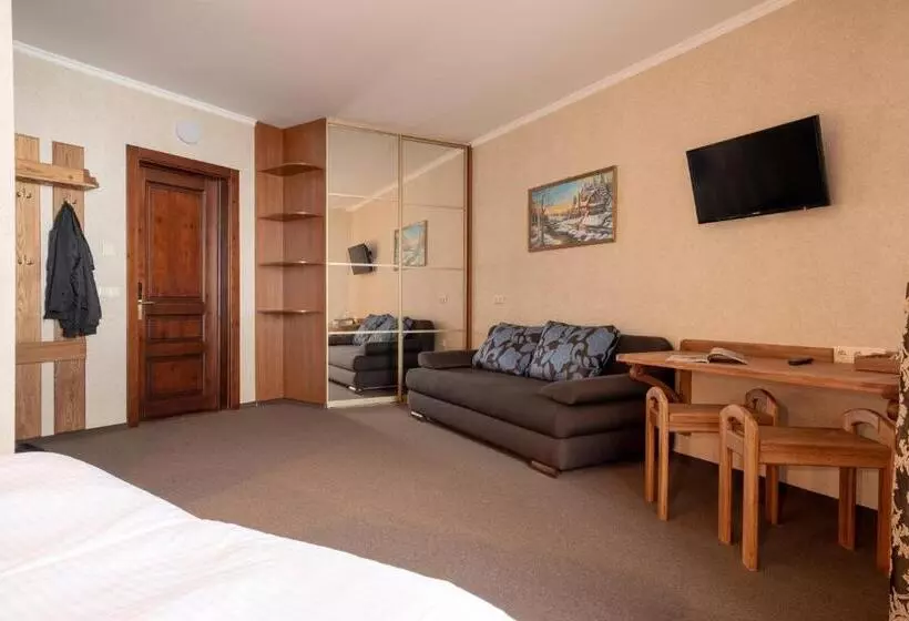 Private Rooms In Hotel 3 поверх