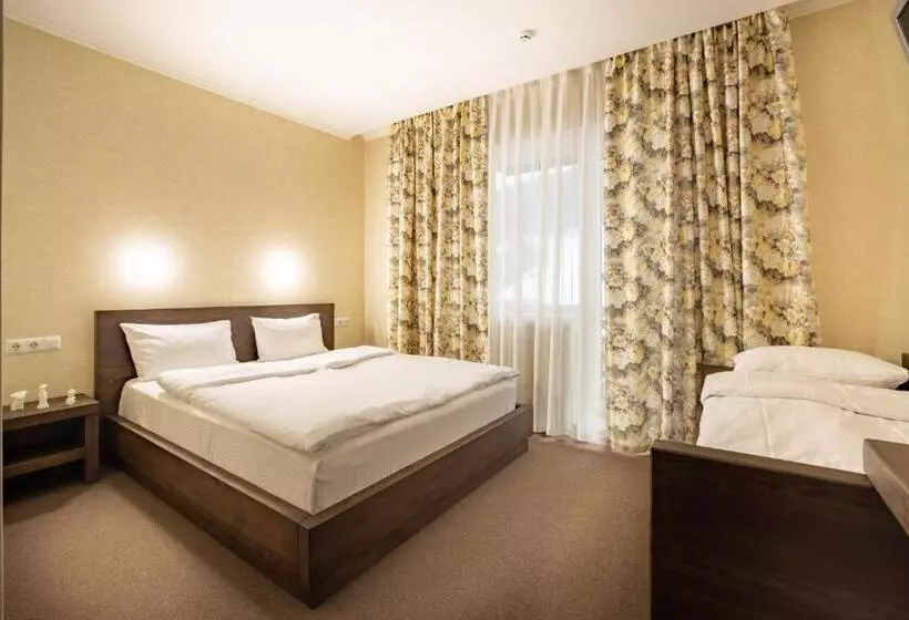 Private Rooms In Hotel 3 поверх
