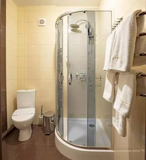 Private Rooms In Hotel 3 поверх