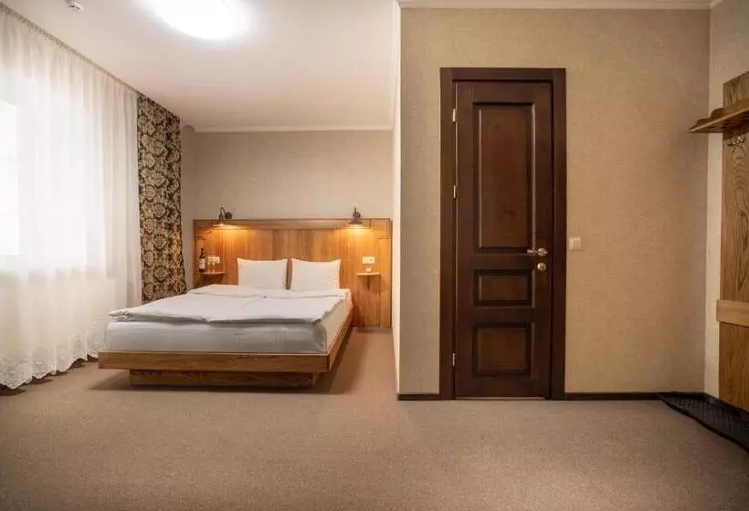 Private Rooms In Hotel 3 поверх