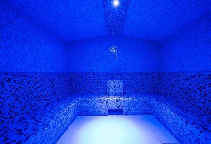 Lomakeskus Kúpeľné Domčeky   Kúpele červený Kláštor Smerdžonka