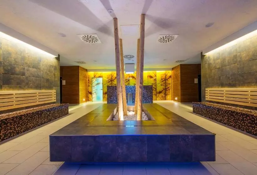 Lomakeskus Kúpeľné Domčeky   Kúpele červený Kláštor Smerdžonka