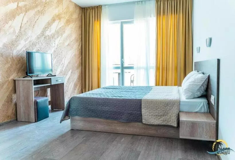 Gradina Holiday