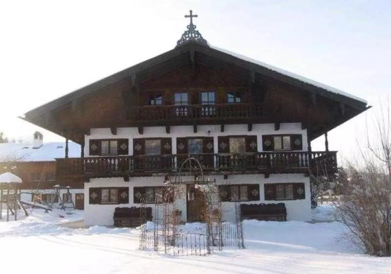 ホテル Gaestehaus Webermohof