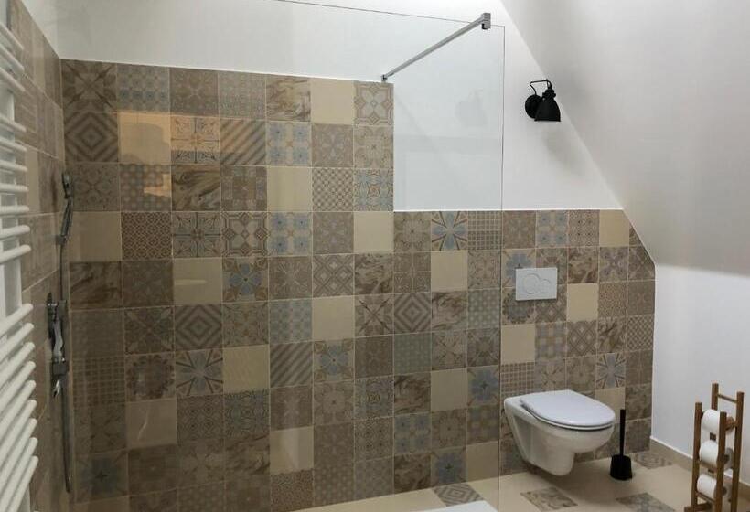 펜션 Dále   Jen Tak Si žít ..