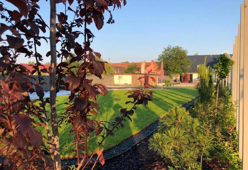 펜션 Dále   Jen Tak Si žít ..