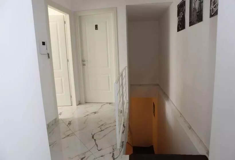 Hotelli 900 Bed And Breakfast