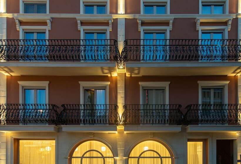 هتل Capolavoro Suites