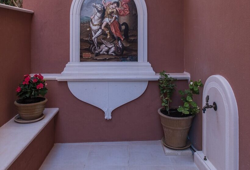 هتل Capolavoro Suites