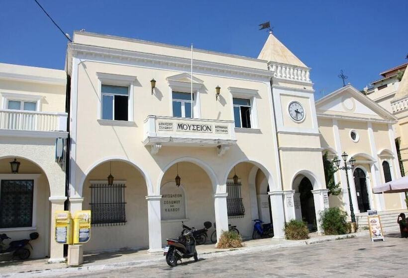 هتل Capolavoro Suites