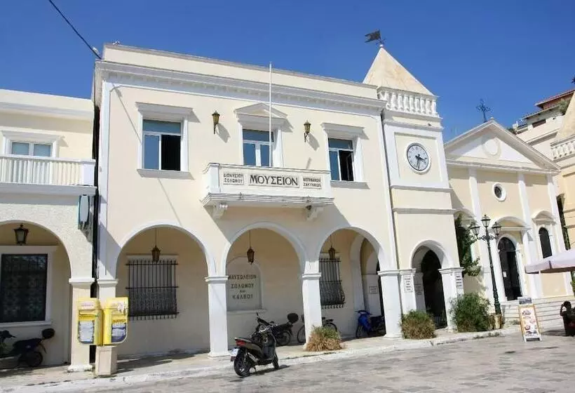 هتل Capolavoro Suites