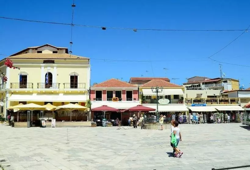 هتل Capolavoro Suites