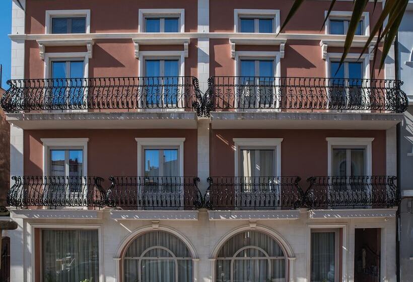 هتل Capolavoro Suites