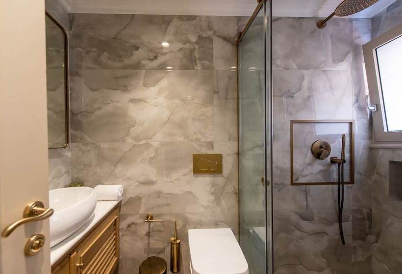 هتل Capolavoro Suites