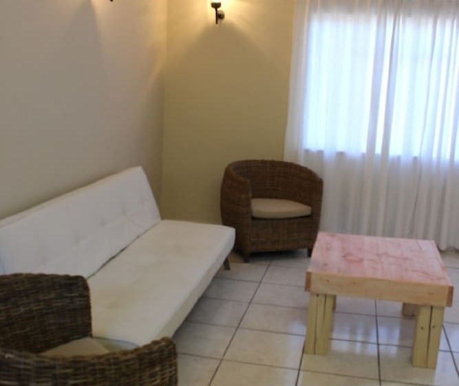 هتل Moonlight Resort