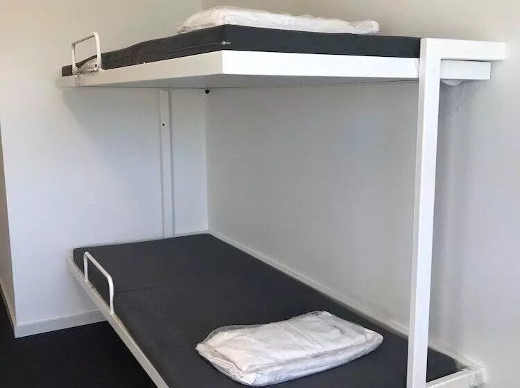 هتل Nikc Sleepover