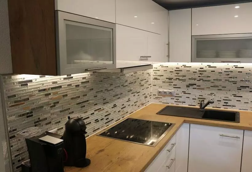 هتل Zur Alpenruhe