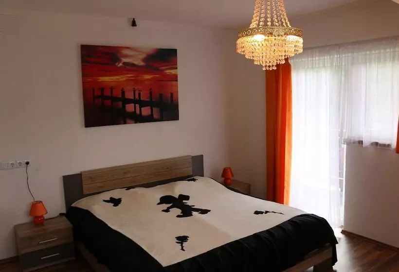 هتل Zur Alpenruhe