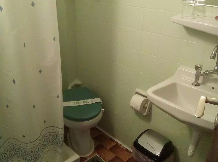 ホテル Bissias Guest House