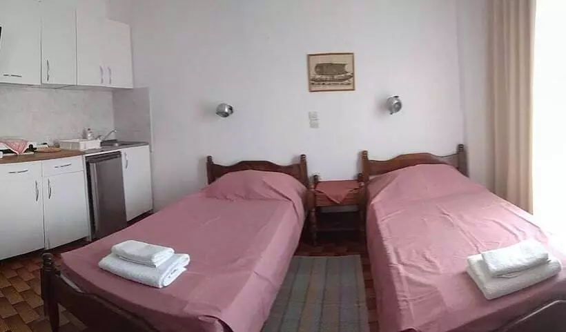 ホテル Bissias Guest House
