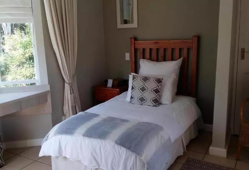 ホテル Liza's Cottage Guesthouse