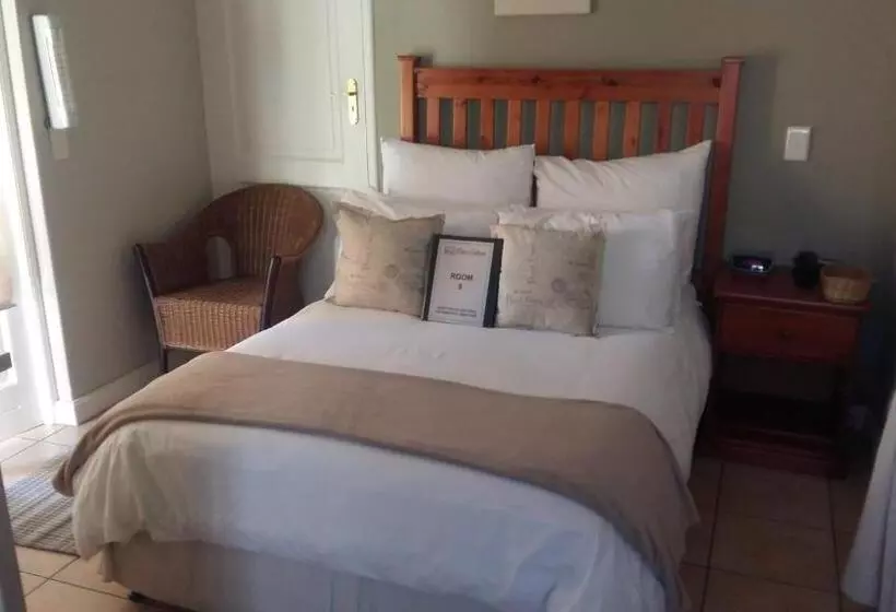ホテル Liza's Cottage Guesthouse