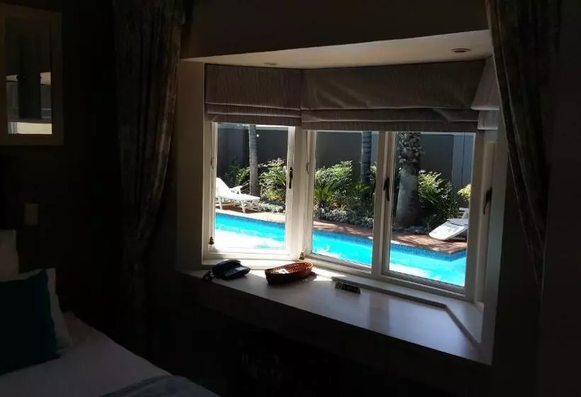 ホテル Liza's Cottage Guesthouse